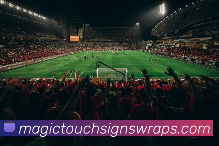 NBA突破集锦：顶级后卫强突内线连过三人 高光瞬间燃爆全场